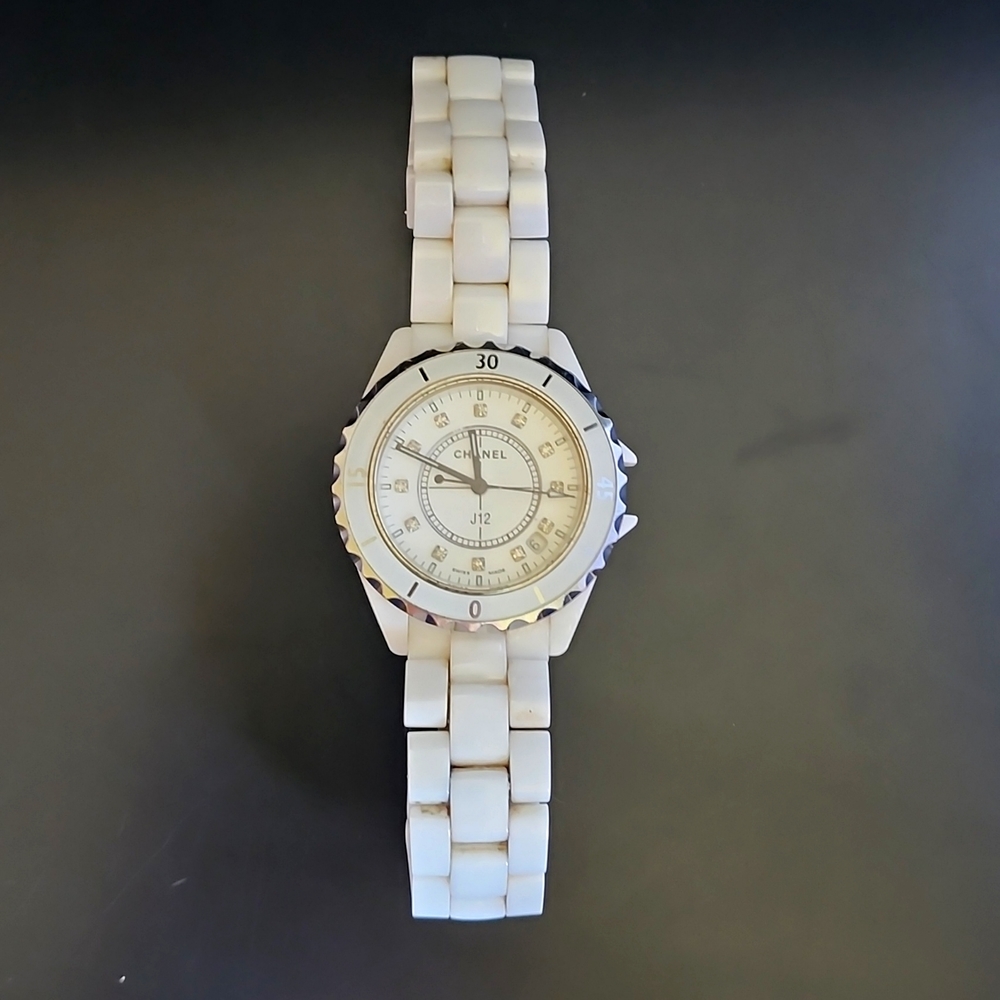 Channel Ceramic 8P diamond White Shell Dial Quartz